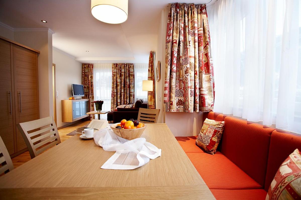 Sonnblick Apartments Und Zimmer - Nationalpark Sommercard Inklusive ฮอลเลอร์บาค อิม พินซ์เกา ภายนอก รูปภาพ